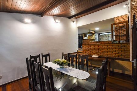 Casa à venda com 4 quartos, 579m² em Muriqui, Niterói