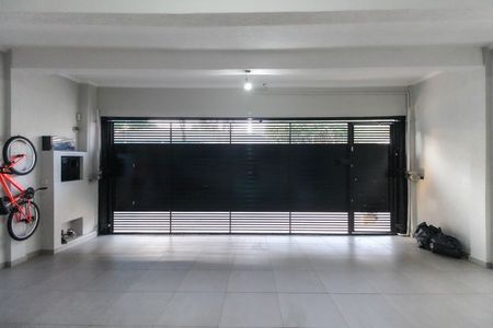 Casa para alugar com 241m², 3 quartos e 3 vagas Casa para alugar com 241m², 3 quartos e 3 vagasGaragem