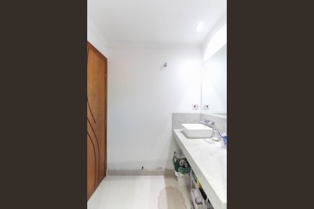 Casa para alugar com 241m², 3 quartos e 3 vagas Casa para alugar com 241m², 3 quartos e 3 vagasBanheiro da Suíte