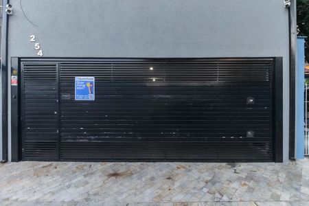 Casa para alugar com 241m², 3 quartos e 3 vagas Casa para alugar com 241m², 3 quartos e 3 vagasFachada