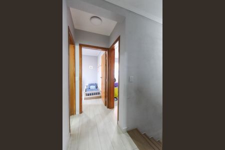 Casa para alugar com 241m², 3 quartos e 3 vagas Casa para alugar com 241m², 3 quartos e 3 vagasEscada