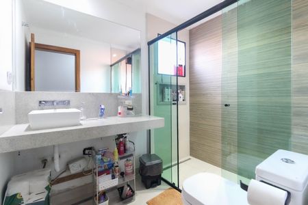 Casa para alugar com 241m², 3 quartos e 3 vagas Casa para alugar com 241m², 3 quartos e 3 vagasBanheiro da Suíte