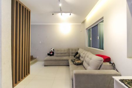 Sala de casa para alugar com 3 quartos, 241m² em Jardim Pedro José Nunes, São Paulo