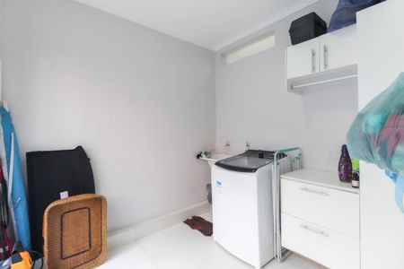 Casa para alugar com 241m², 3 quartos e 3 vagas Casa para alugar com 241m², 3 quartos e 3 vagasÁrea de Serviço