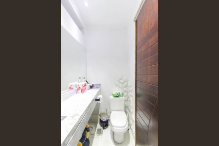 Casa para alugar com 241m², 3 quartos e 3 vagas Casa para alugar com 241m², 3 quartos e 3 vagasLavabo