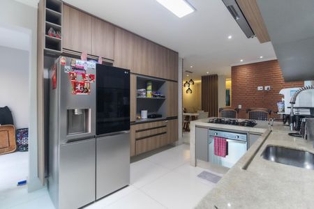 Casa para alugar com 241m², 3 quartos e 3 vagas Casa para alugar com 241m², 3 quartos e 3 vagasCozinha