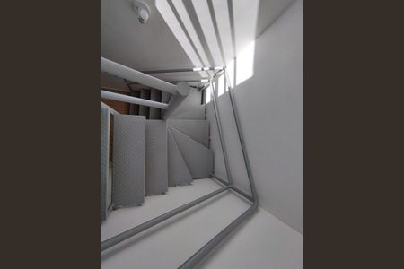 Apartamento para alugar com 64m², 1 quarto e sem vagaEscada 