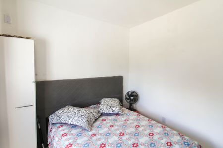 Casa de condomínio à venda com 79m², 3 quartos e 2 vagas