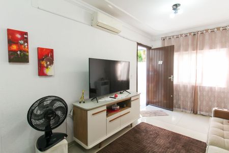 Casa de condomínio à venda com 79m², 3 quartos e 2 vagas