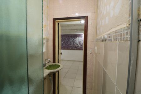 Banheiro de kitnet/studio para alugar com 1 quarto, 35m² em Chácara Belenzinho, São Paulo