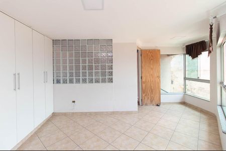 Casa à venda com 284m², 4 quartos e 4 vagasQuarto 4