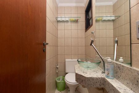 Casa à venda com 284m², 4 quartos e 4 vagasLavabo 2