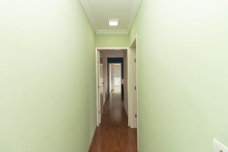 Casa à venda com 284m², 4 quartos e 4 vagasCorredor dos Quartos