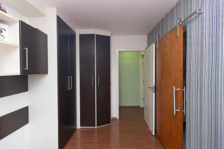 Casa à venda com 284m², 4 quartos e 4 vagasQuarto Suíte Americana 1