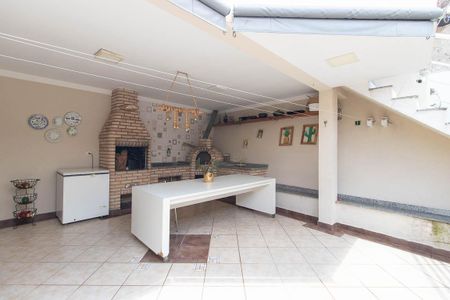 Casa à venda com 284m², 4 quartos e 4 vagasÁrea gourmet