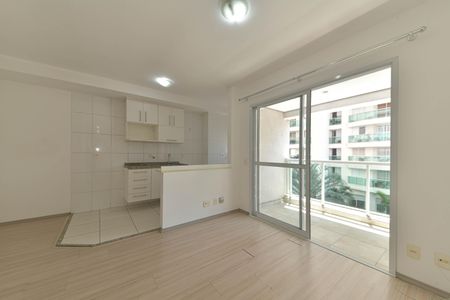 Sala de apartamento para alugar com 1 quarto, 38m² em Santo Amaro, São Paulo