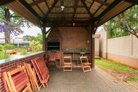 Apartamento à venda com 52m², 2 quartos e 1 vaga Apartamento à venda com 52m², 2 quartos e 1 vagaÁrea comum - Churrasqueira