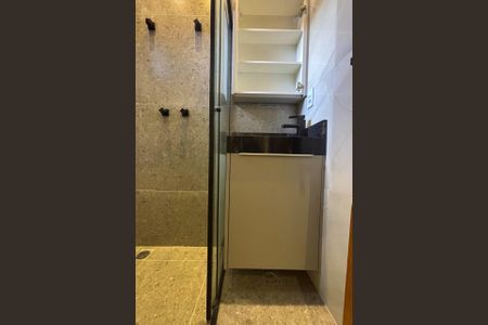 Casa à venda com 156m², 3 quartos e 4 vagasBanheiro Social 