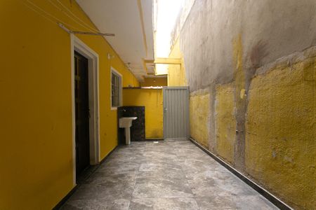 Casa para alugar com 60m², 1 quarto e sem vagaQuintal