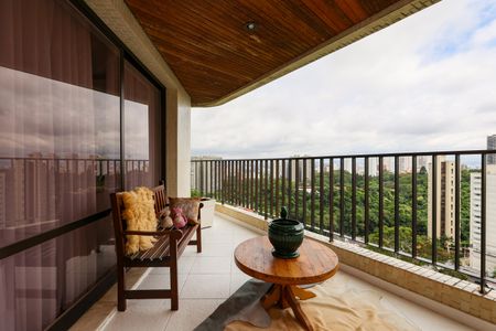 Varanda da Sala de apartamento à venda com 4 quartos, 890m² em Vila Suzana, São Paulo
