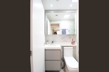 Apartamento para alugar com 36m², 2 quartos e sem vagaBanheiro