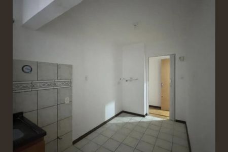 Apartamento à venda com 77m², 2 quartos e sem vagaCozinha