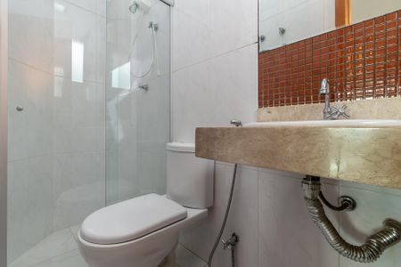 Apartamento à venda com 178m², 4 quartos e 3 vagasBanheiro Social 2