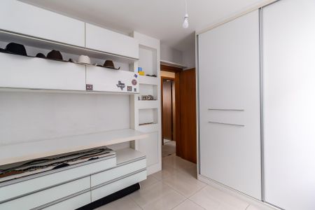 Apartamento à venda com 178m², 4 quartos e 3 vagasQuarto 3