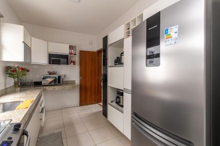 Apartamento à venda com 178m², 4 quartos e 3 vagasCozinha