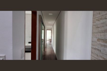 Casa para alugar com 70m², 2 quartos e 1 vagaCorredor 