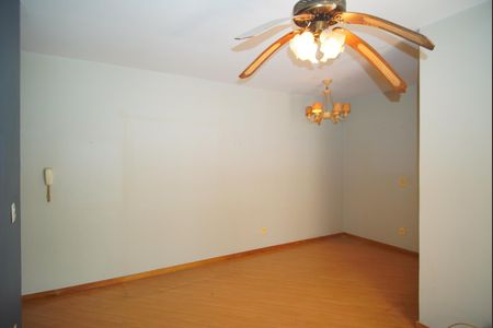 Sala de apartamento à venda com 3 quartos, 83m² em Jardim Itu, Porto Alegre