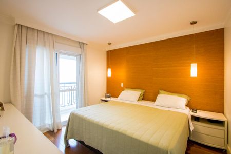 Apartamento à venda com 177m², 3 quartos e 4 vagas Apartamento à venda com 177m², 3 quartos e 4 vagasQuarto 1 - Suíte