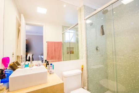 Apartamento à venda com 177m², 3 quartos e 4 vagas Apartamento à venda com 177m², 3 quartos e 4 vagasBanheiro do quarto 3