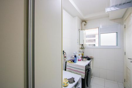 Apartamento à venda com 177m², 3 quartos e 4 vagas Apartamento à venda com 177m², 3 quartos e 4 vagasÁrea de serviço