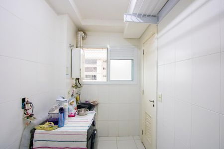 Apartamento à venda com 177m², 3 quartos e 4 vagas Apartamento à venda com 177m², 3 quartos e 4 vagasÁrea de serviço