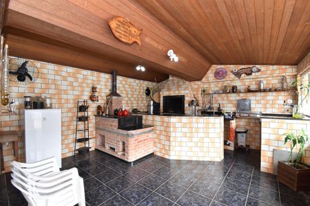 Casa para alugar com 300m², 4 quartos e 4 vagasÁrea gourmet com Churrasqueira