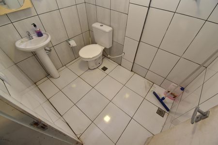 Casa para alugar com 300m², 4 quartos e 4 vagasBanheiro  Garagem
