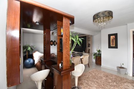 Casa para alugar com 300m², 4 quartos e 4 vagasSala