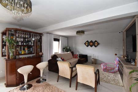 Casa para alugar com 300m², 4 quartos e 4 vagasSala