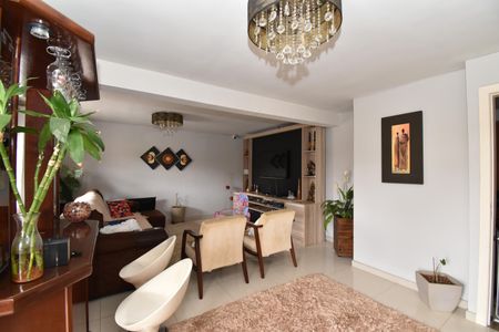 Casa para alugar com 300m², 4 quartos e 4 vagasSala