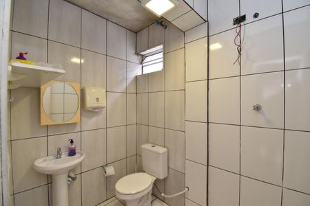 Casa para alugar com 300m², 4 quartos e 4 vagasBanheiro  Garagem