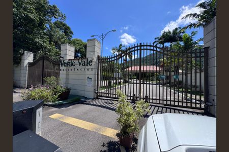 Casa de condomínio para alugar com 1500m², 6 quartos e 5 vagas Casa de condomínio para alugar com 1500m², 6 quartos e 5 vagasFachada Condomínio