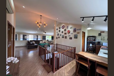 Casa de condomínio para alugar com 1500m², 6 quartos e 5 vagas Casa de condomínio para alugar com 1500m², 6 quartos e 5 vagasSalão de Jogos