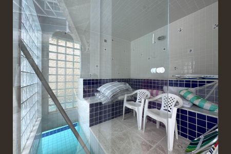 Casa de condomínio para alugar com 1500m², 6 quartos e 5 vagas Casa de condomínio para alugar com 1500m², 6 quartos e 5 vagasÁrea externa