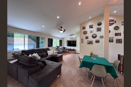 Casa de condomínio para alugar com 1500m², 6 quartos e 5 vagas Casa de condomínio para alugar com 1500m², 6 quartos e 5 vagasSala