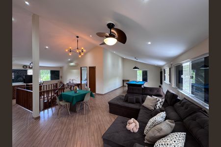 Casa de condomínio para alugar com 1500m², 6 quartos e 5 vagas Casa de condomínio para alugar com 1500m², 6 quartos e 5 vagasSala