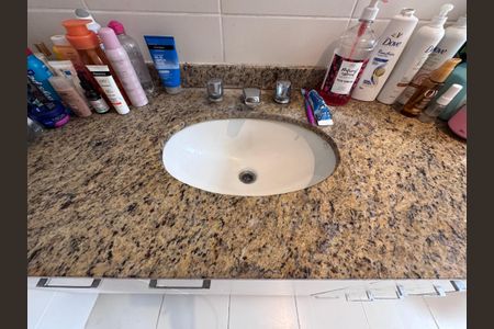 Casa de condomínio para alugar com 1500m², 6 quartos e 5 vagas Casa de condomínio para alugar com 1500m², 6 quartos e 5 vagasSuíte 4 - Banheiro