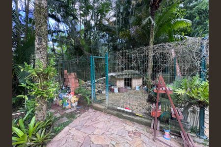 Casa de condomínio para alugar com 1500m², 6 quartos e 5 vagas Casa de condomínio para alugar com 1500m², 6 quartos e 5 vagasÁrea externa