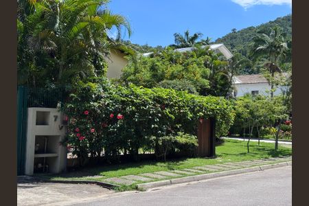 Casa de condomínio para alugar com 1500m², 6 quartos e 5 vagas Casa de condomínio para alugar com 1500m², 6 quartos e 5 vagasÁrea externa - Vista Placas Fotovoltaicas