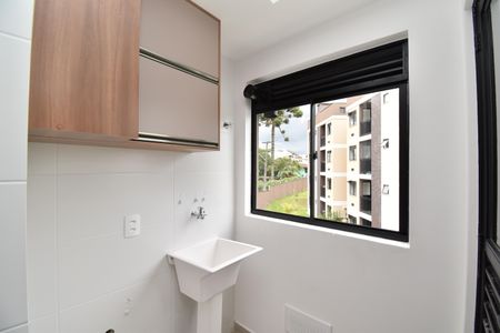 Área de Serviço de apartamento para alugar com 2 quartos, 42m² em Santo Antônio, São José dos Pinhais